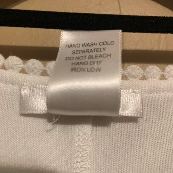 Esley White Sleeveless Dress Embroidered Hem Pom-Pom Trim Sz L Fairy Cottagecore - Picture 6 of 11